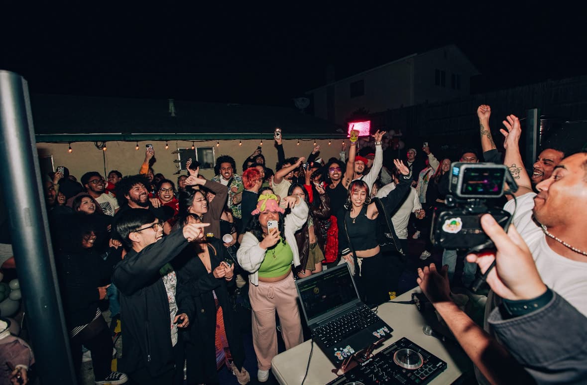 YOUR HOMIES STAR STUNNAS